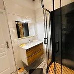 La Petite Rhonelle - En Hypercentre Апартаменты *